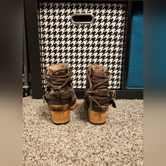 Freebird by Steven - Desert in Stone Size 6 - Picture 2 of 6